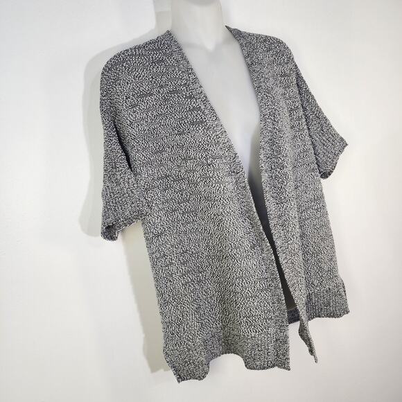 Tahari Cardigan Sweater Womens Medium Black White Knit Short Dolman Sleeve Tweed - Picture 4 of 9